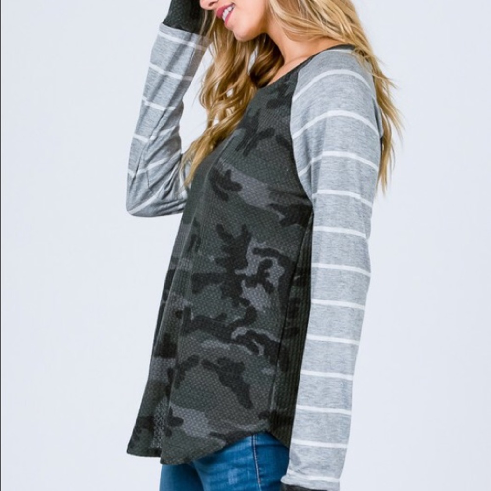 SOLD Camo and Stripe Top - Picture 4 of 5
